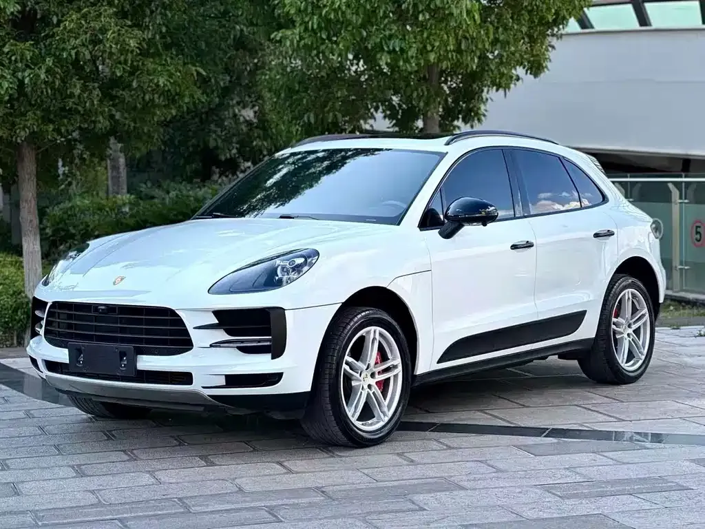 Porsche Macan — фото 1