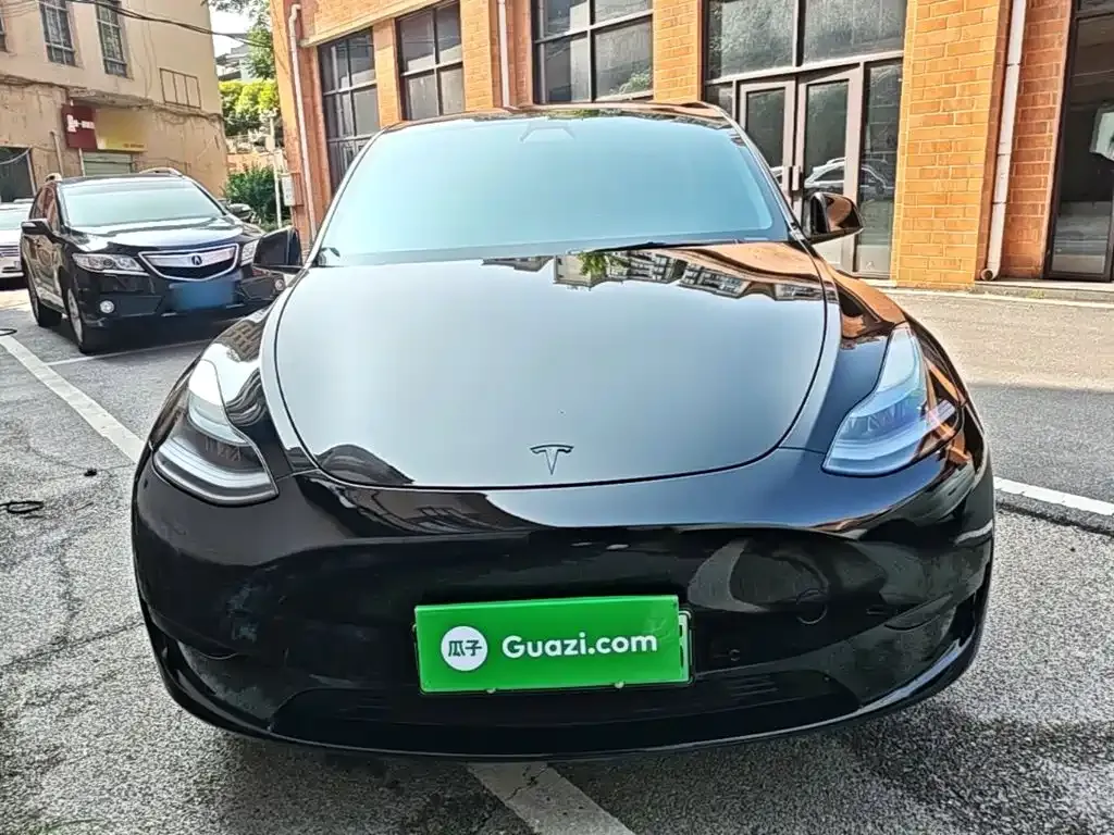 Tesla Model Y — фото 7