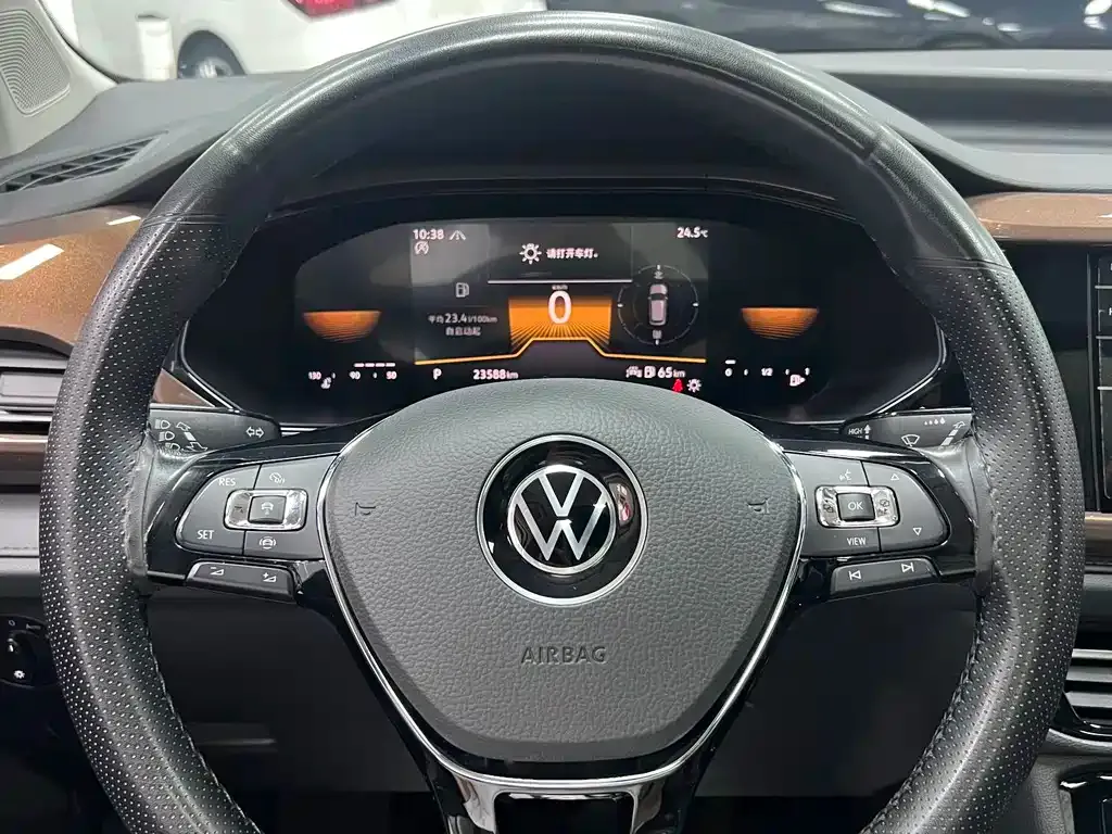 Volkswagen Tharu — фото 7
