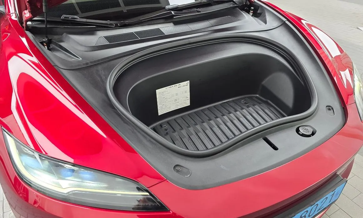 Tesla Model 3 — фото 10