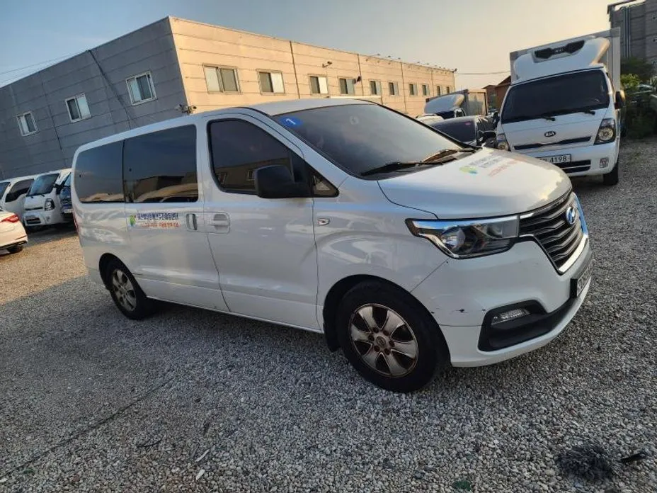 Hyundai Starex — фото 10