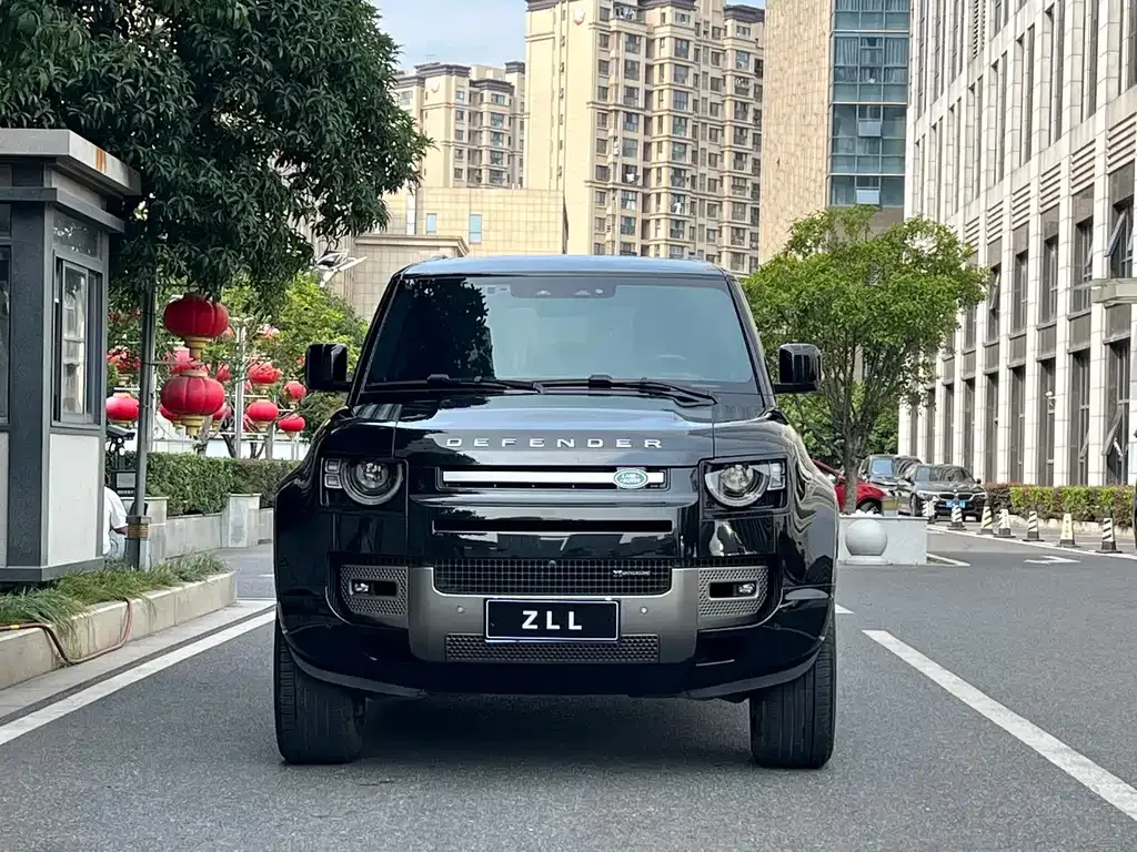 Land Rover Defender — фото 7