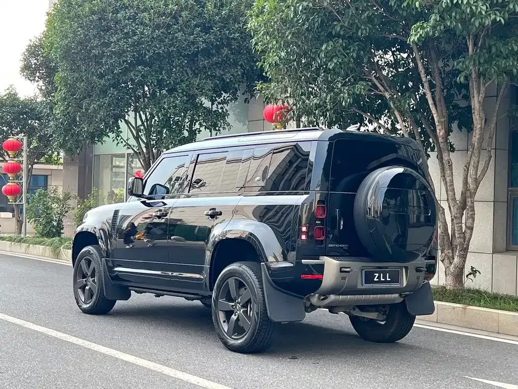 Land Rover Defender — фото 10