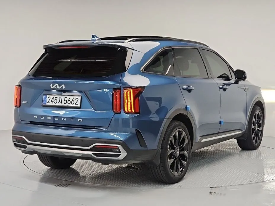 Kia Sorento — фото 8
