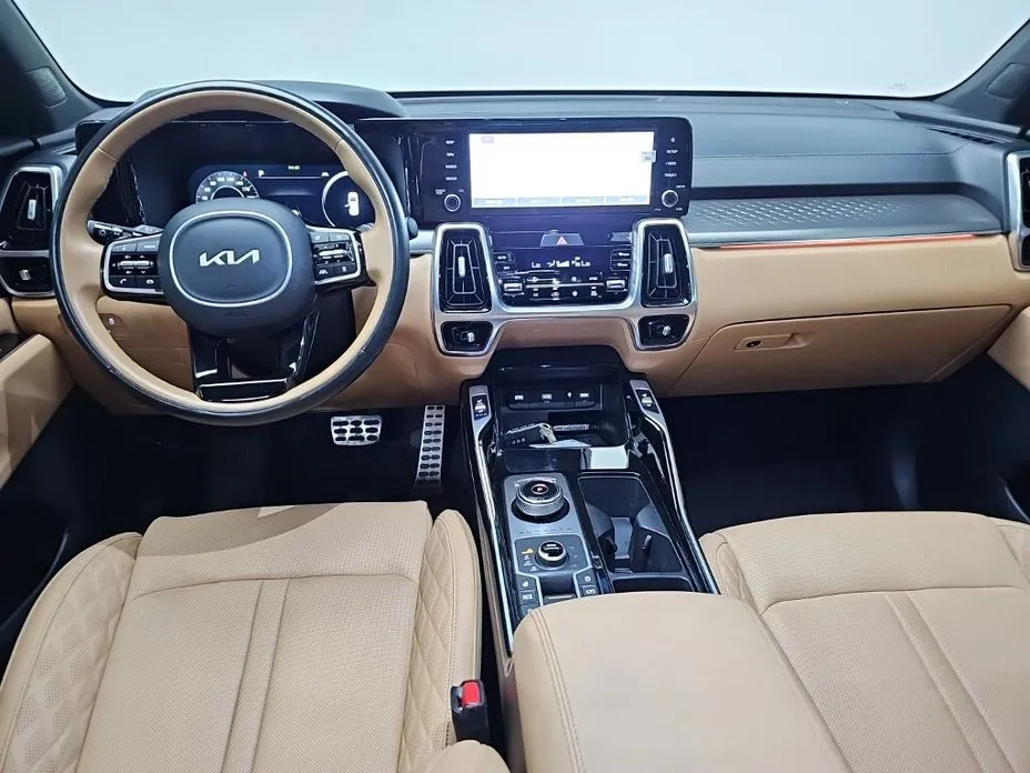 Kia Sorento — фото 9