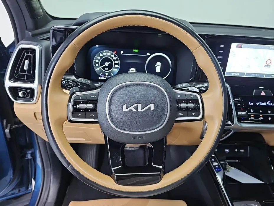 Kia Sorento — фото 10