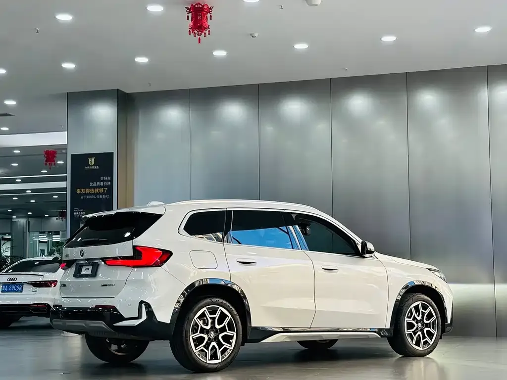 BMW X1 — фото 4