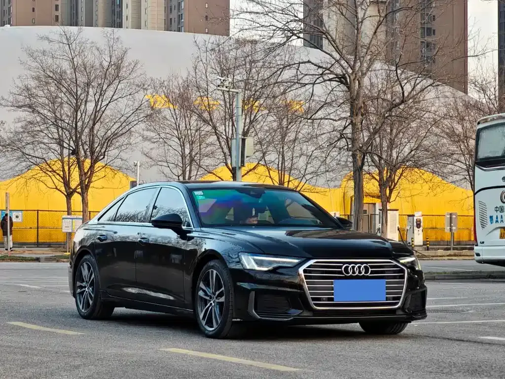 Audi A6L — фото 9