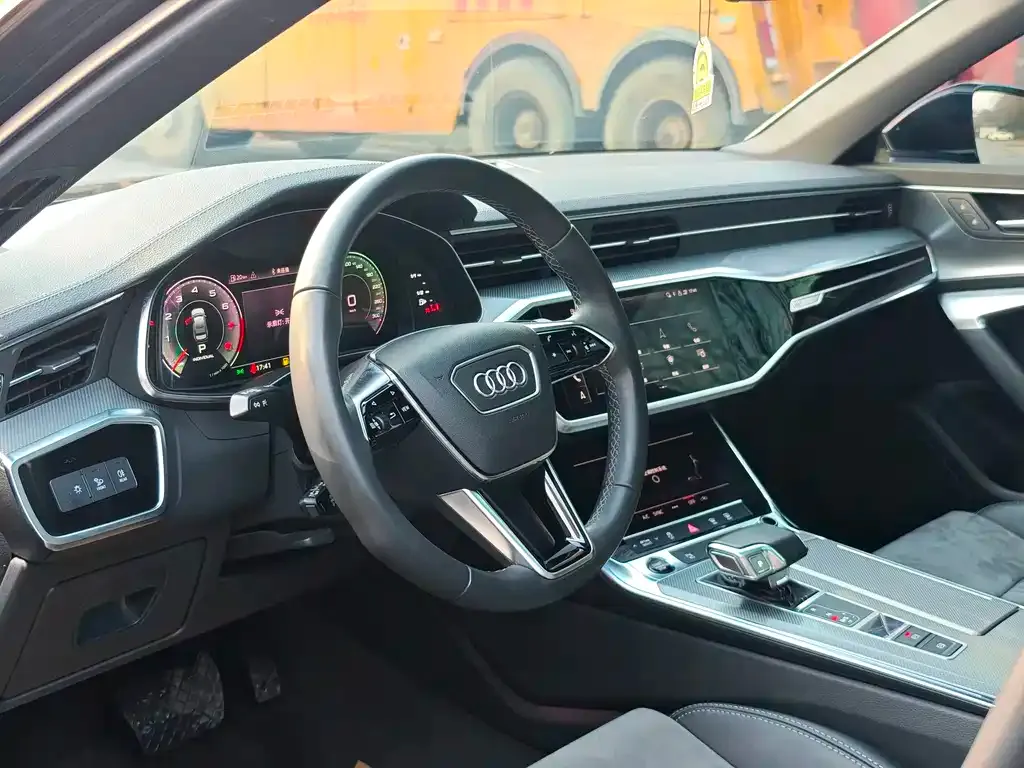 Audi A6L — фото 4