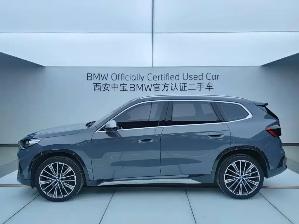 BMW X1 — фото 5