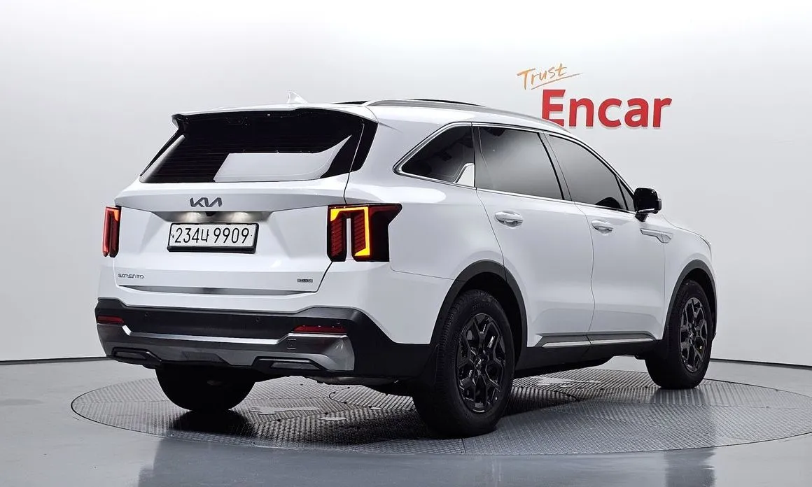 Kia Sorento — фото 5