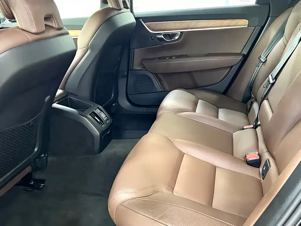Volvo S90 — фото 2