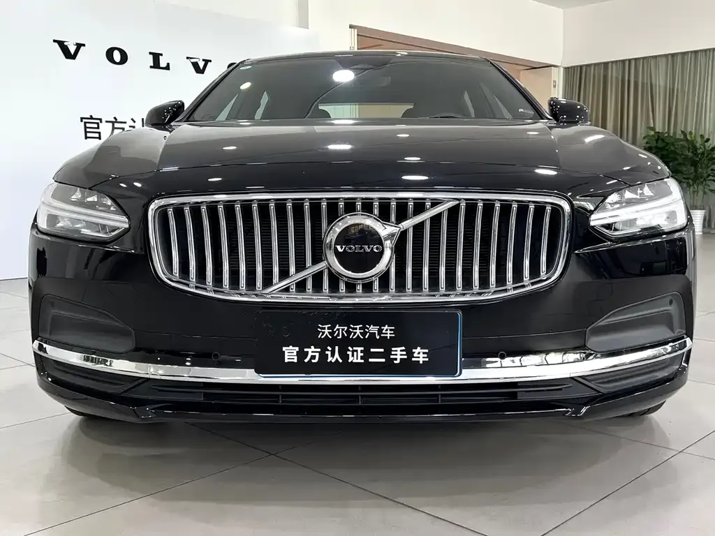 Volvo S90 — фото 10