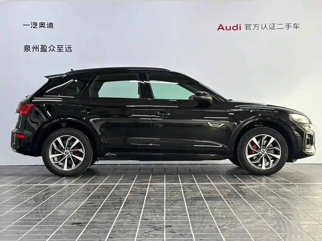 Audi Q5L — фото 4