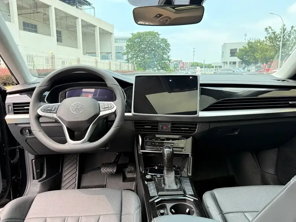 Volkswagen Passat — фото 8
