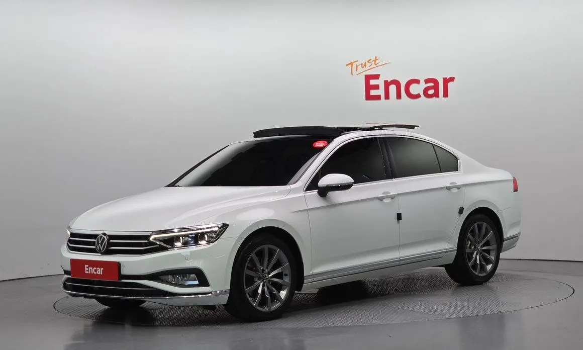 Volkswagen Passat — фото 1