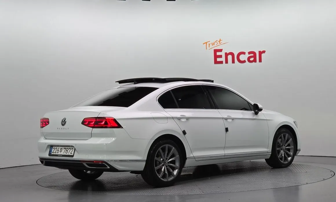 Volkswagen Passat — фото 3