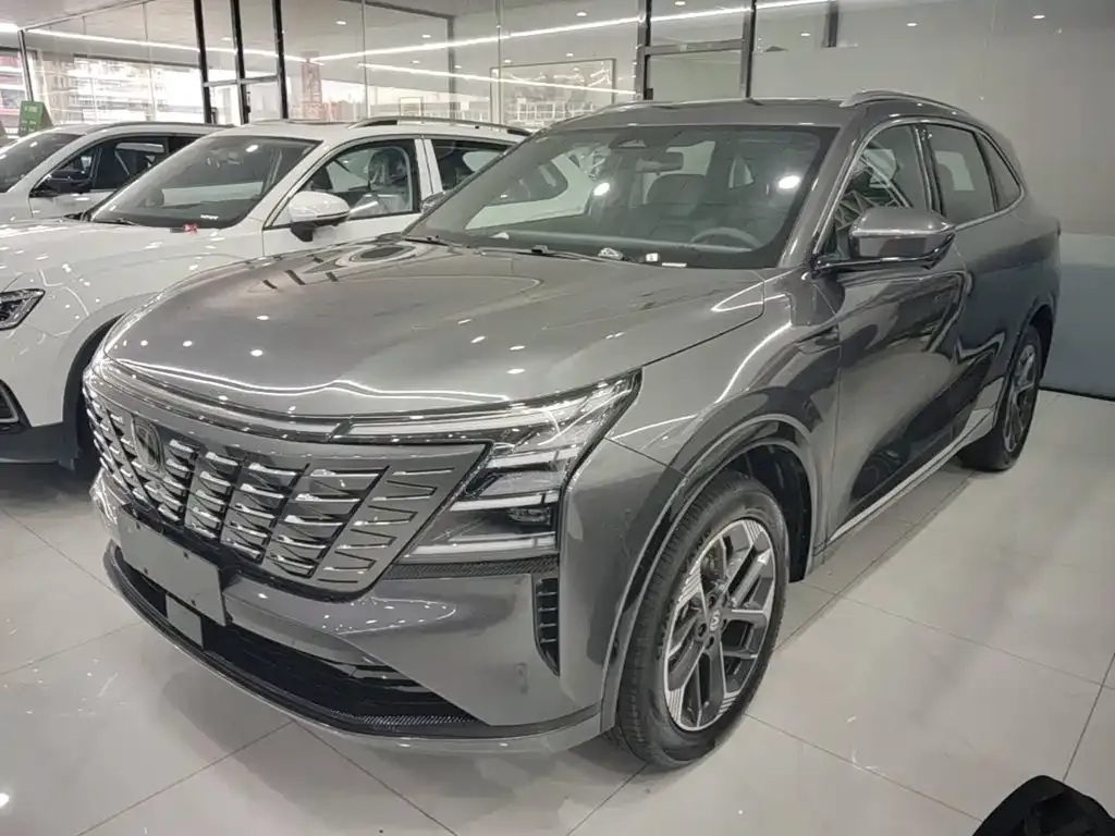 Changan CS75PLUS — фото 1