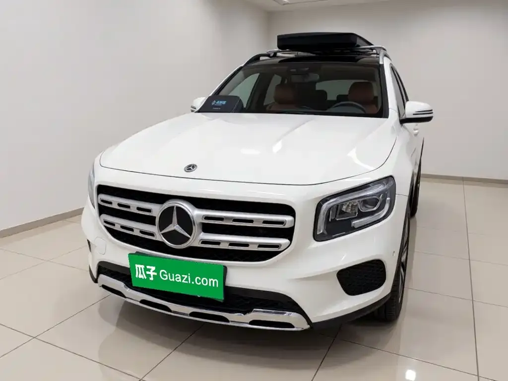 Mercedes-Benz GLB — фото 1