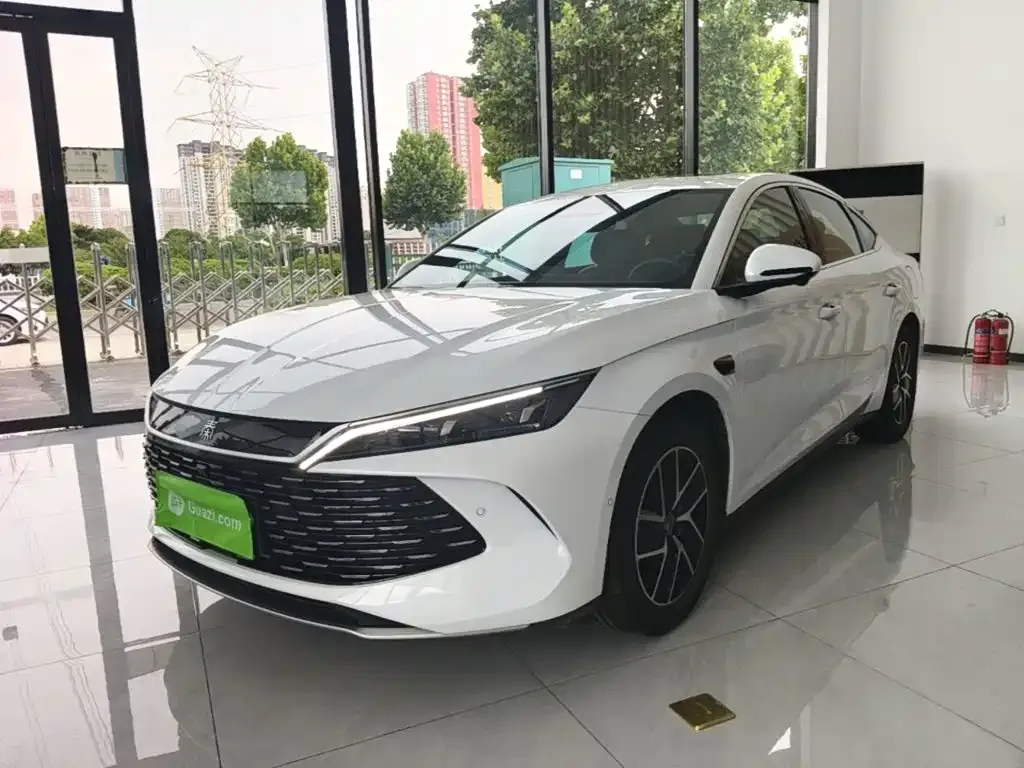 BYD Qin L — фото 1