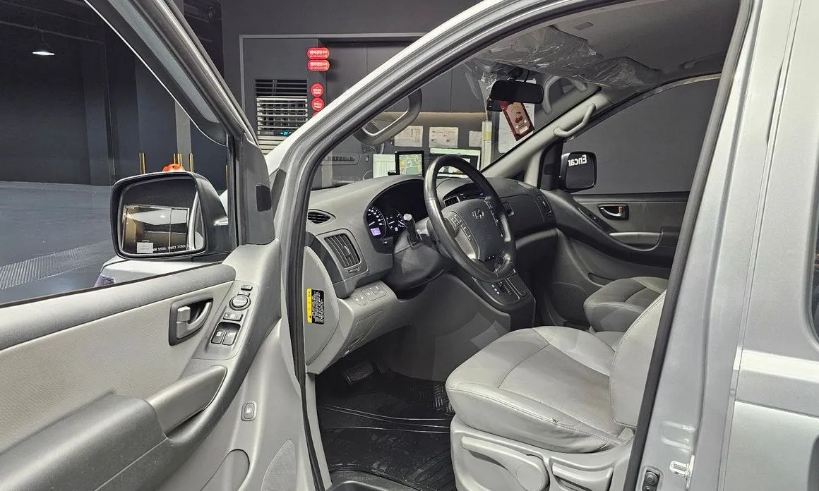 Hyundai Starex — фото 10