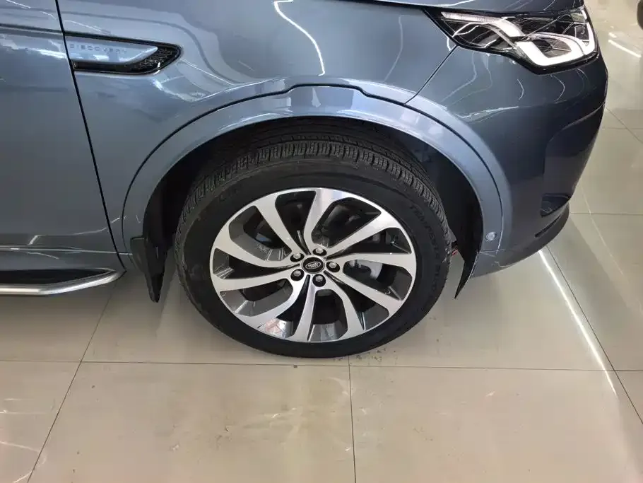 Land Rover Discovery Sport — фото 2