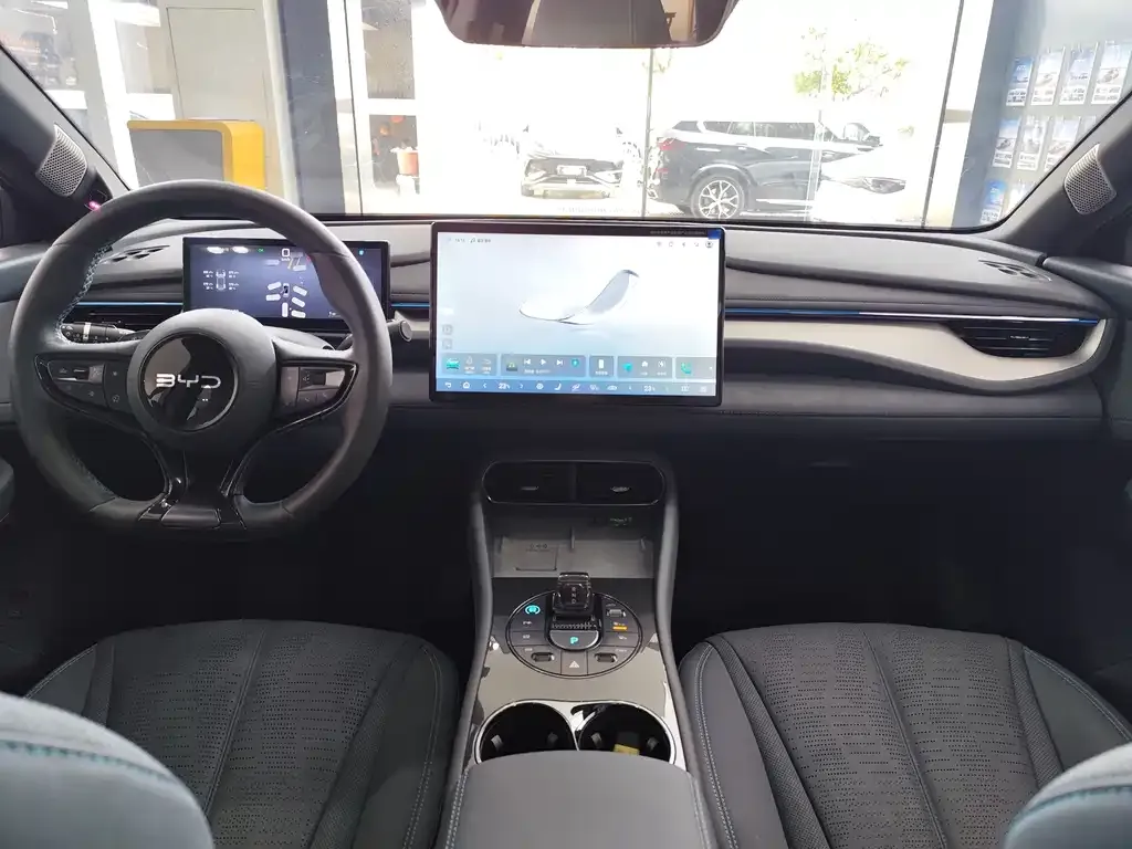BYD Seal 06GT — фото 7