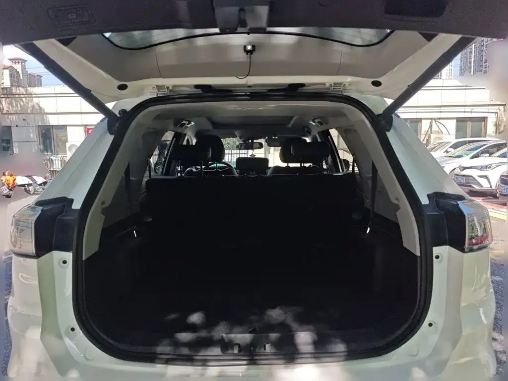 Chery Tiggo 8 — фото 6