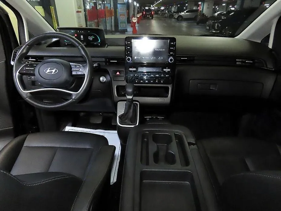 Hyundai Staria — фото 4