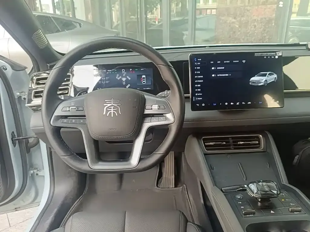 BYD Qin L — фото 10