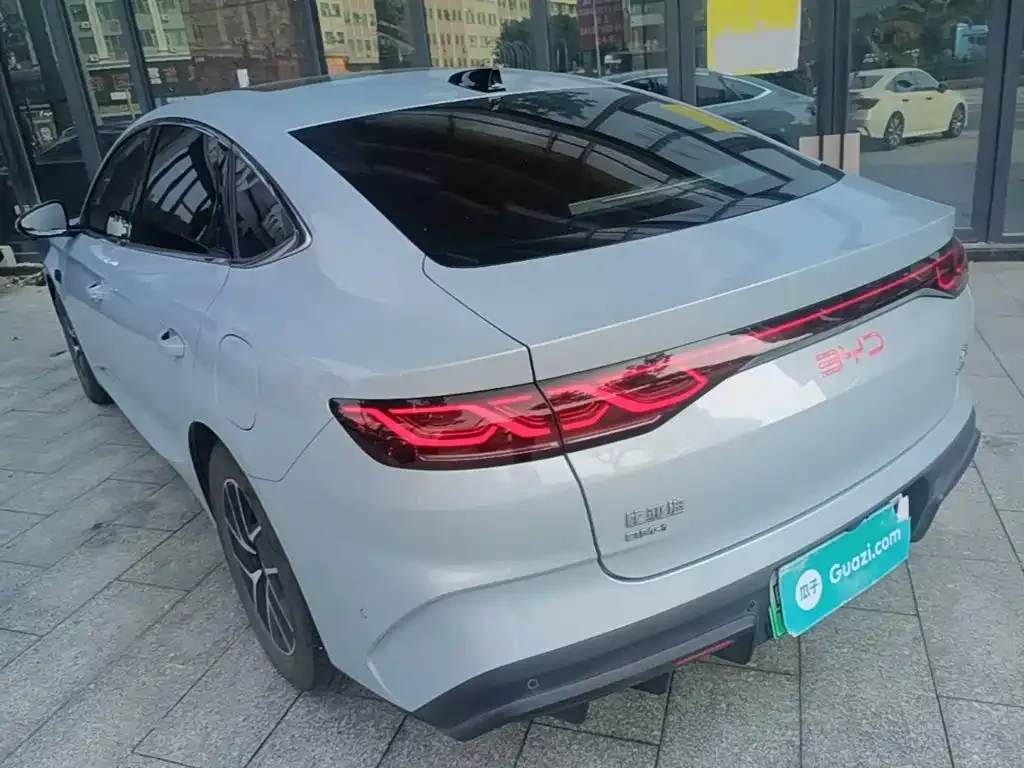 BYD Qin L — фото 8
