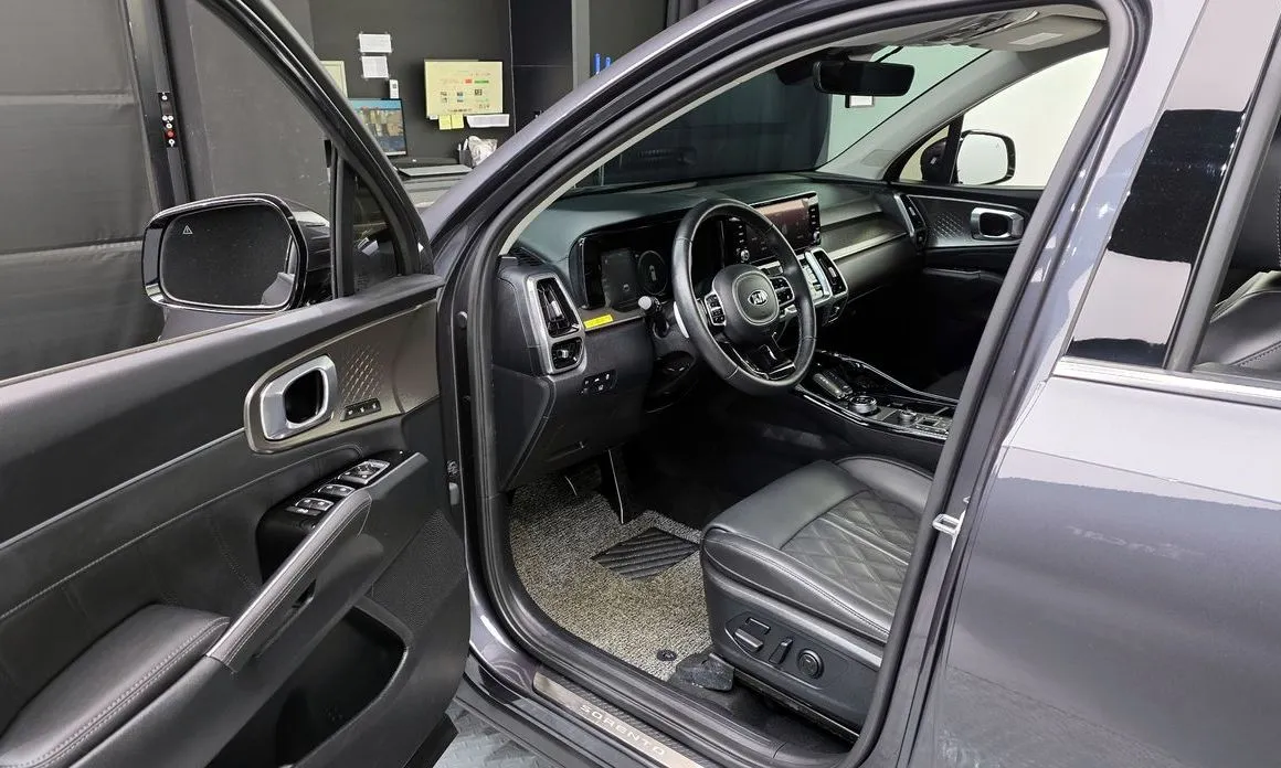 Kia Sorento — фото 9