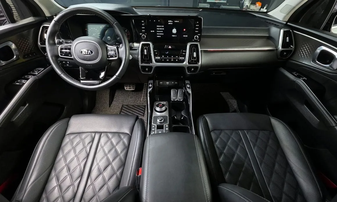 Kia Sorento — фото 7