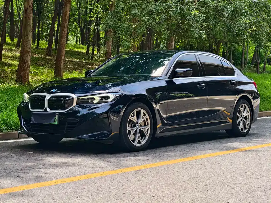BMW i3 — фото 1