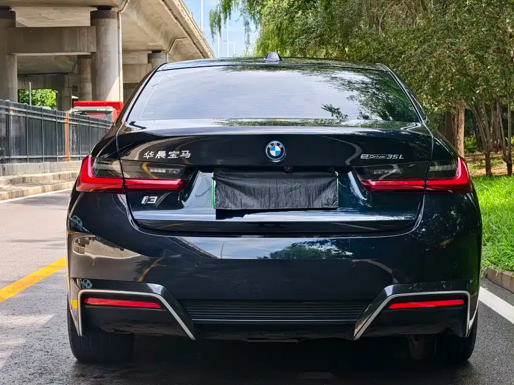 BMW i3 — фото 7