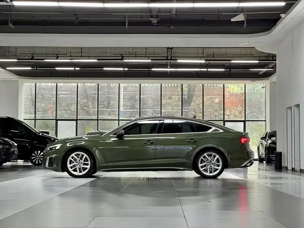 Audi A5 (Import) — фото 2