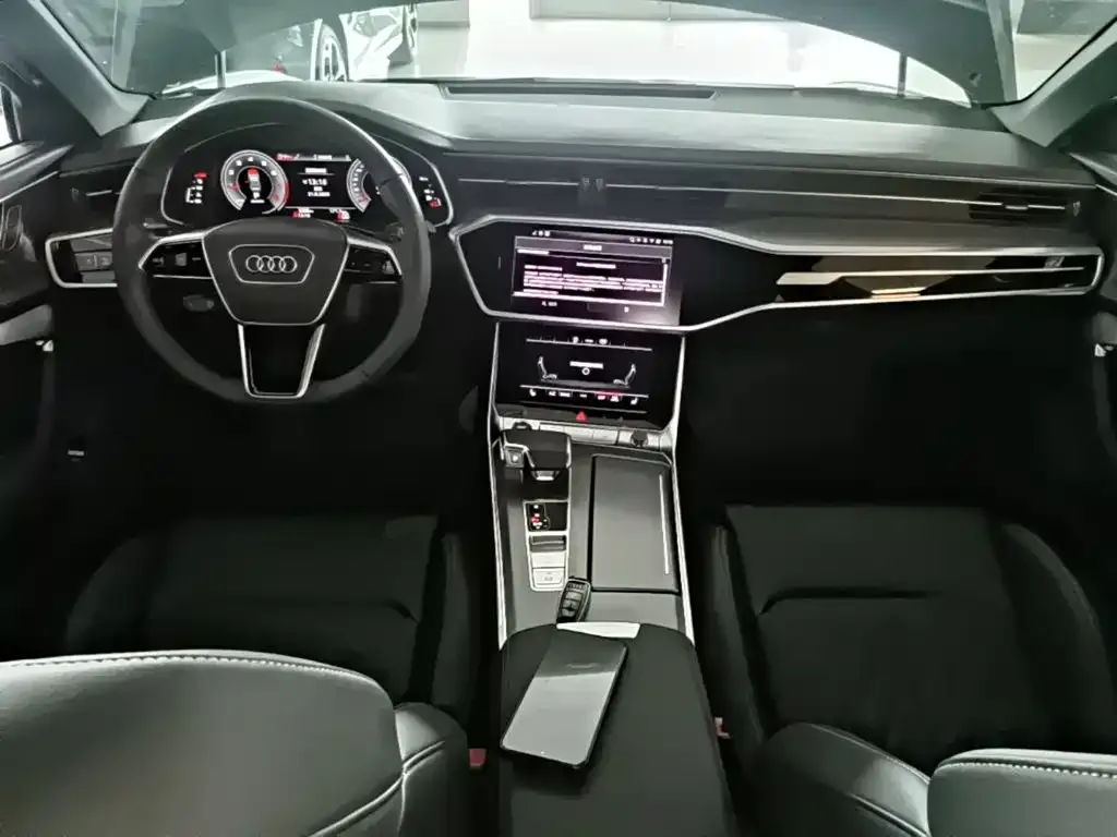 Audi A6L — фото 2