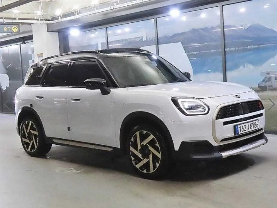 Mini Countryman ALL4 Favoured 1