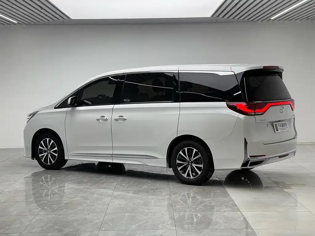 GAC Motor Trumpchi M8 — фото 10