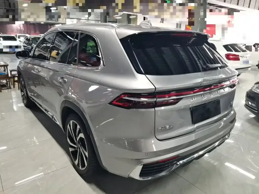 Geely Xingyue L — фото 10