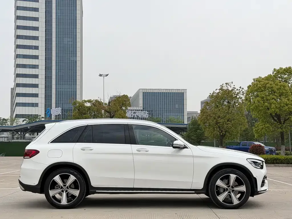 Mercedes-Benz GLC — фото 4