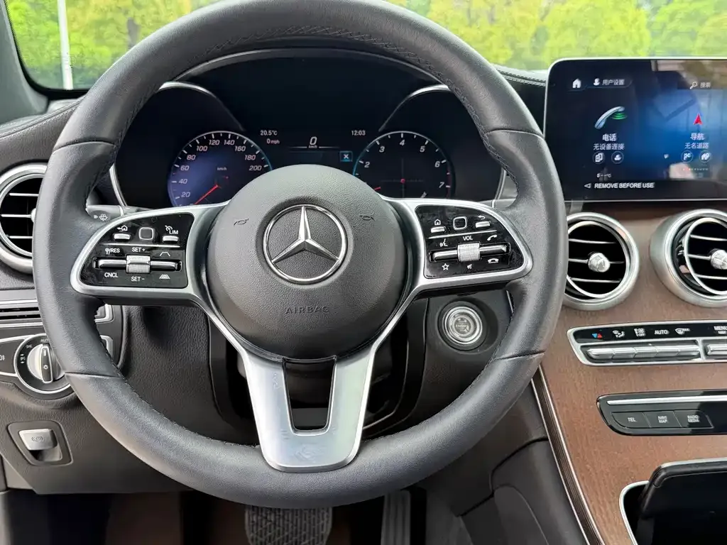 Mercedes-Benz GLC — фото 10