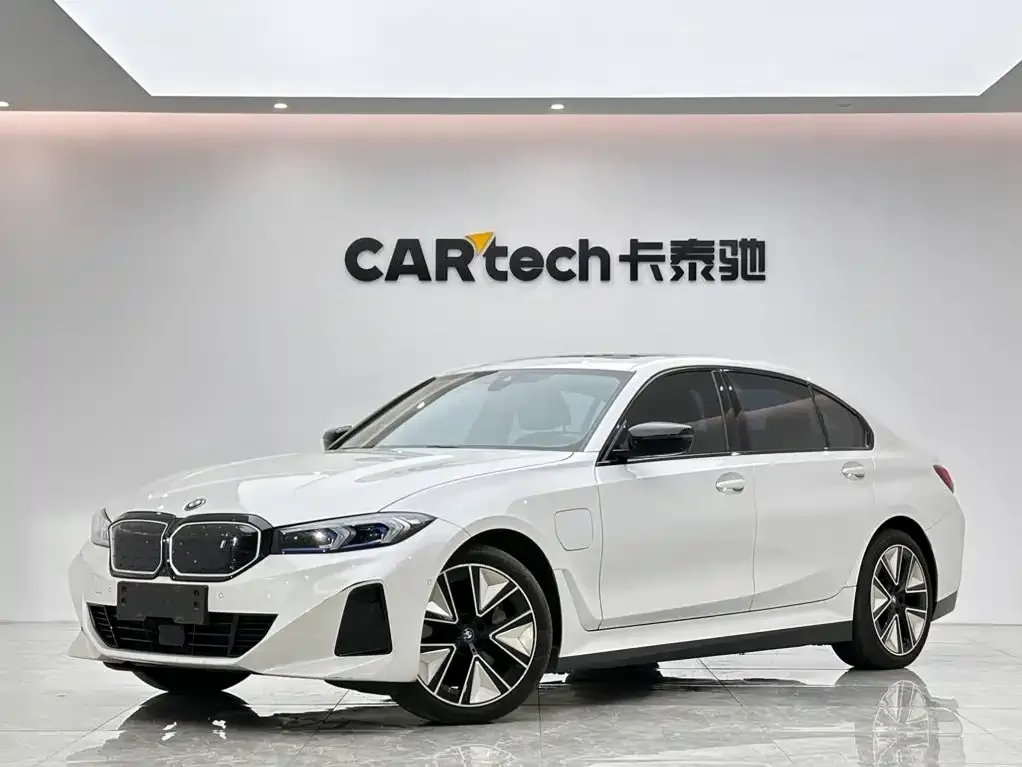 BMW i3 — фото 1