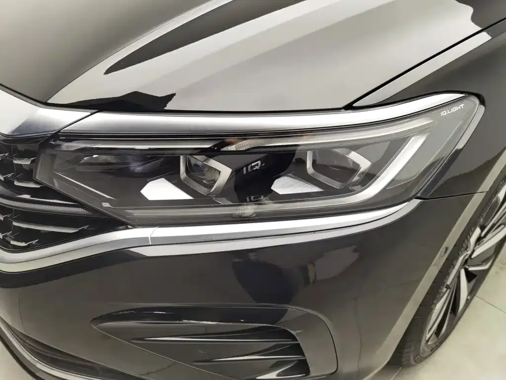 Volkswagen Passat — фото 7