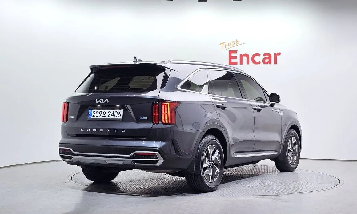 Kia Sorento — фото 6