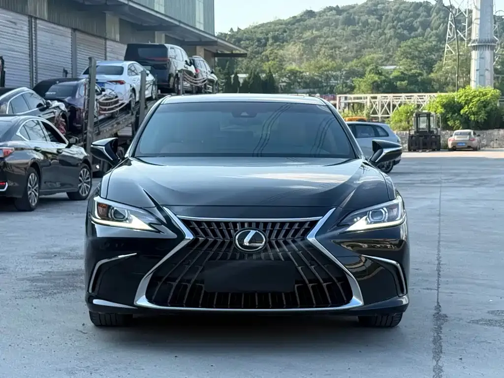 Lexus ES — фото 2
