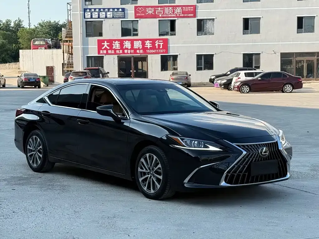 Lexus ES — фото 3