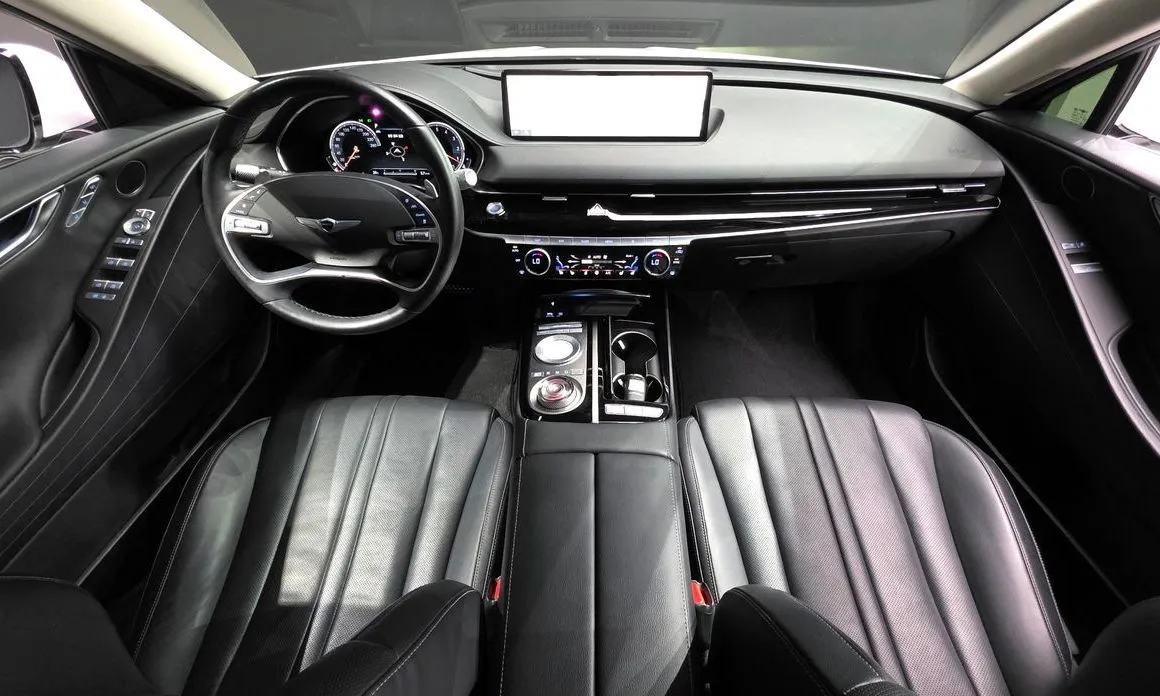 Genesis G80 — фото 7