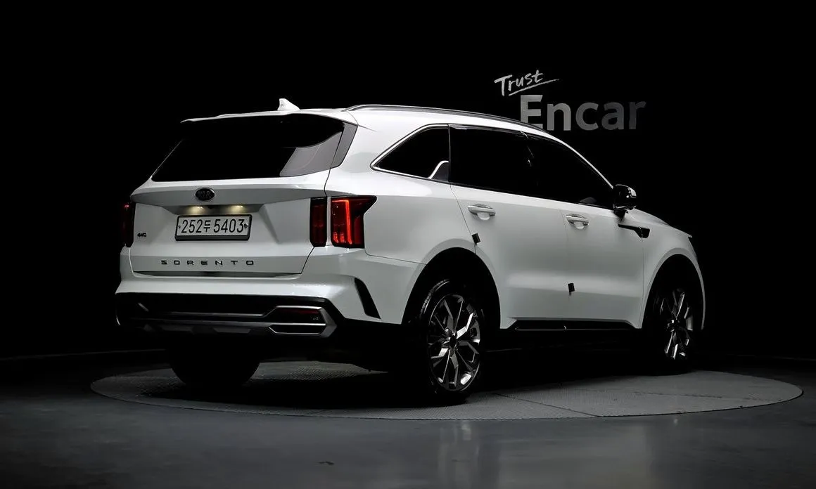 Kia Sorento — фото 5