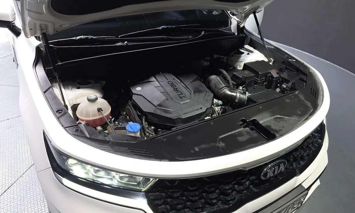 Kia Sorento — фото 9
